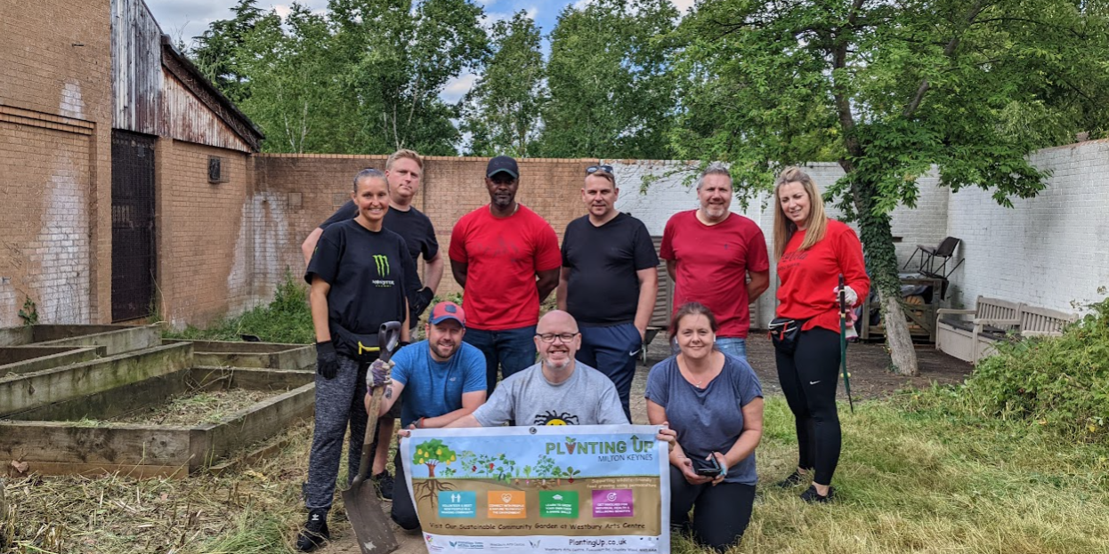 Coca Cola team that transformed the Fishermead Trinity Centre garden