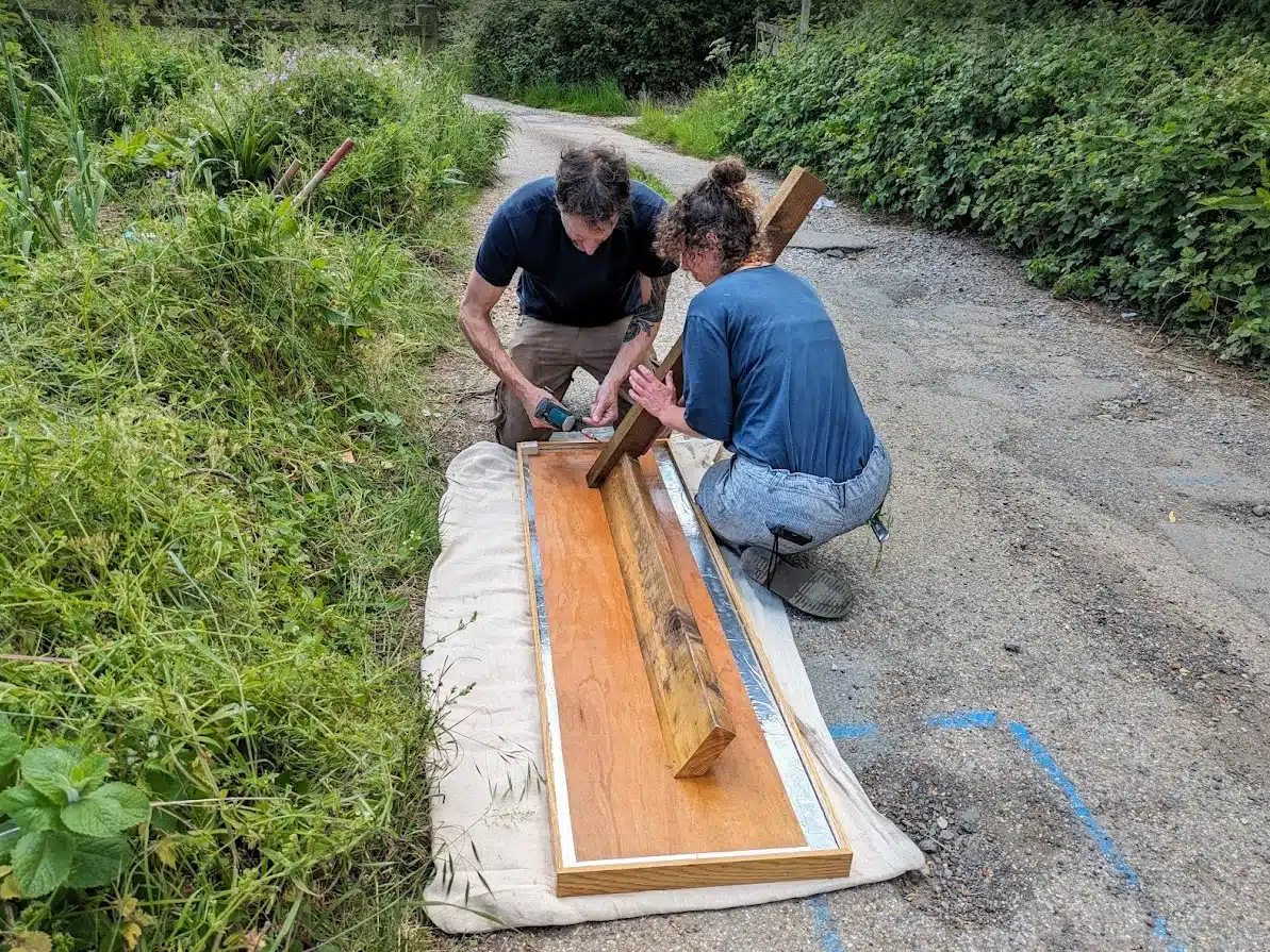 Securing the first leg of the sign