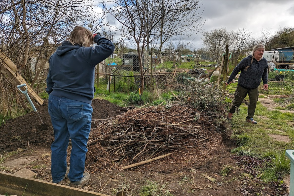 Hugelkultur creation